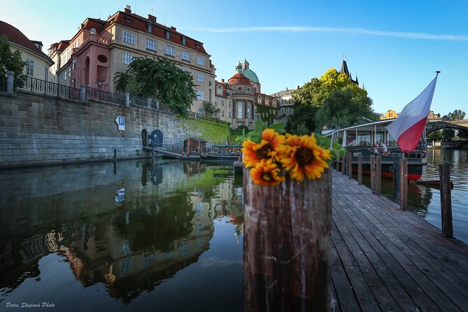 Prague Photoshoot for Couples, Betrothed, Family & Friends - Price and Value at $542.92 Per Person