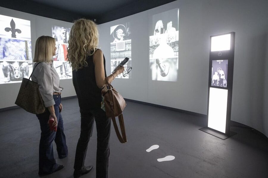 Prague: Praga Magica Interactive Exhibition Ticket - Photo booths and windows: how to capture the experience in one go