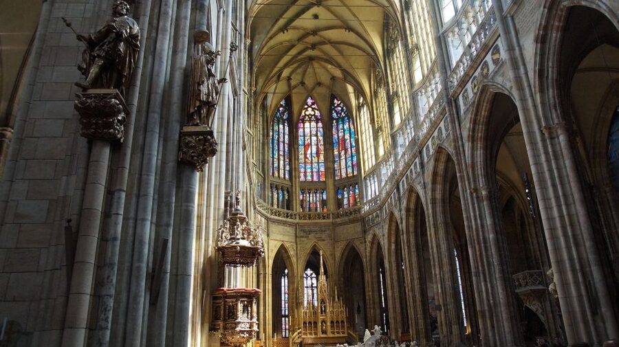 Prague: Prague Castle and Little Quarter Guided Walking Tour - Why Prague Castle works so well for a short guided walk