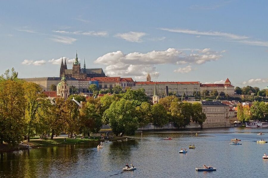 Prague: Prague Castle and Lobkowicz Palace Entry Tickets - Ticket Circle B: What You Actually Get at Prague Castle