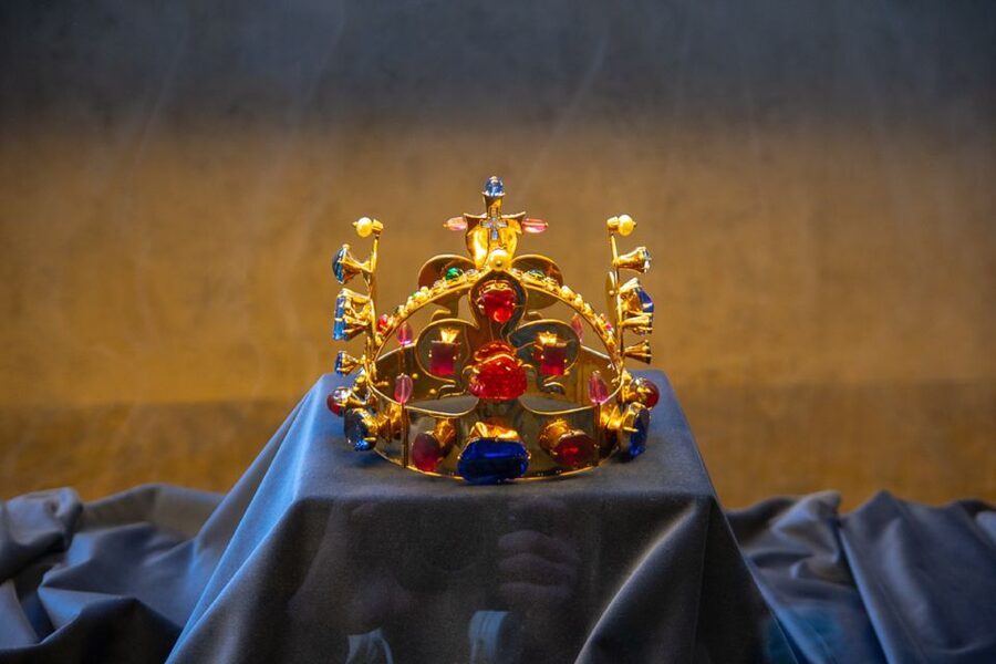 Prague: Prague Castle Complex Smartphone Audio Guide - St. George’s Basilica and the Přemyslids you are meant to notice