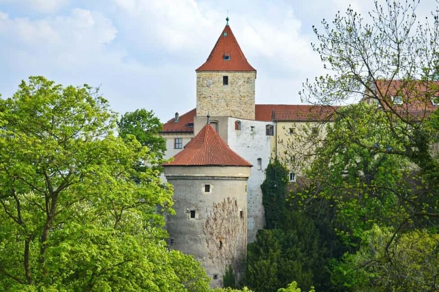 Prague: Prague Castle Skip-the-Line Ticket with Audioguide - Old Royal Palace: Where Power Shows in Stone