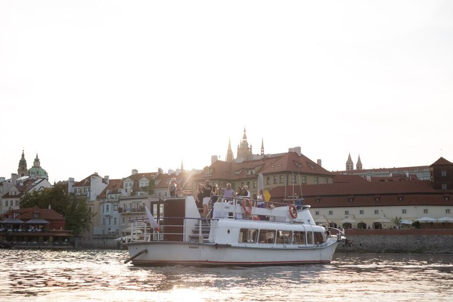 Prague: Private Beer Boat Cruise with Unlimited Beer - The 55-Minute Cruise Route: Prague Castle, Charles Bridge, Rudolfinum