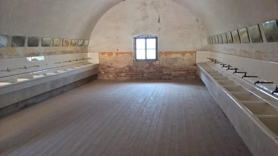 Prague: Private day tour of Terezin concentration camp - Small Fortress Gestapo Prison and the Secret Tunnel Advantage