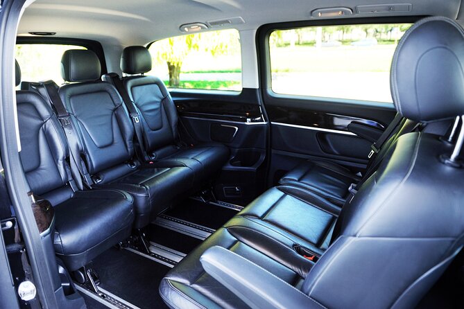 Prague Private Transfer to / from Prague Airport - Arriving at your hotel or address, no extra stops