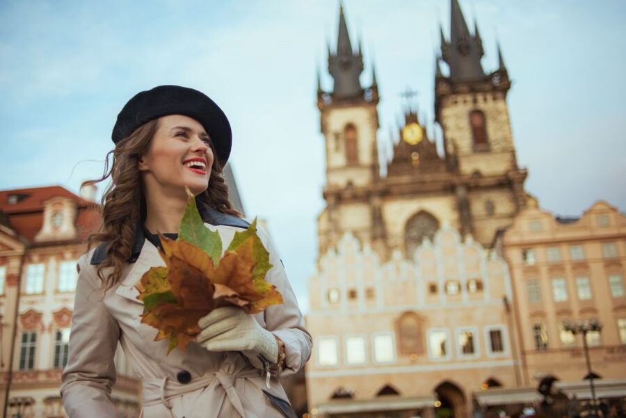 Prague: Professional Photoshoot in the Old Town - The 15 to 30 Minute Flow: Short Session, Real Direction
