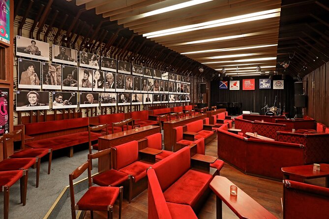 Prague Reduta Jazz Club with Concert Ticket - Arrival times that keep the night smooth: 6:15 for 7:00, 9:00 for 9:15
