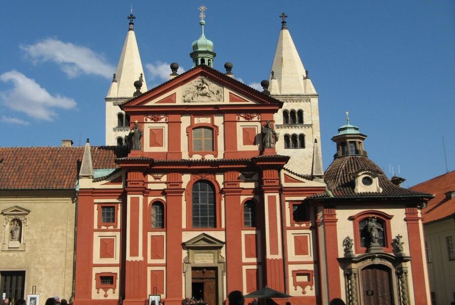 Prague Royal Castle, St Vitus, Golden Lane Tour with Tickets - Old Royal Palace: Where Czech Monarchs Really Lived (Not Just Ruled)