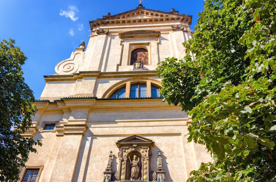 Prague’s Top-ranked Churches Private Walking Tour - 4-hour option: Skip-the-line Prague Castle with St Vitus and St George’s