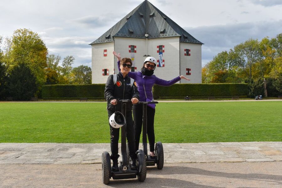 Prague: Shared Group/Private Segway Tour with Hotel Transfer - Guides and what good guiding feels like