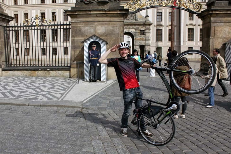 Prague: Small Group or Private Bike City Tour - Key highlights at a glance