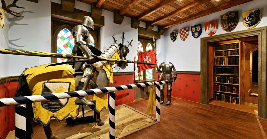 Prague: Story of Prague Immersive Museum Experience - Charles Bridge location is the smart way to start