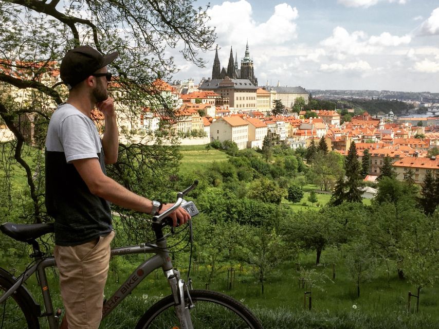 Prague: Stunning Viewpoints, Castle, City & Park E-Bike Tour - Safety, Traffic, and Riding Skills You Must Bring
