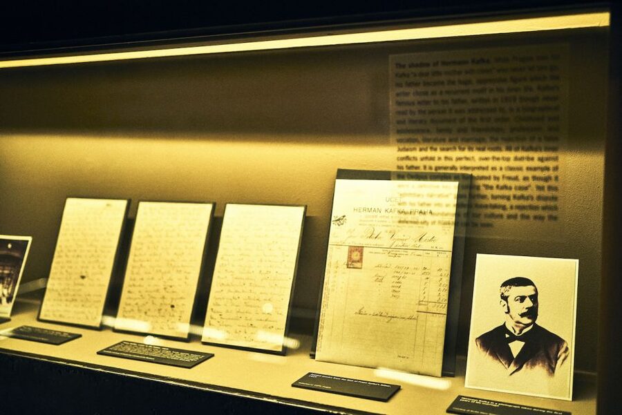Prague: Tickets for the Franz Kafka Museum - Language and Access to the Experience