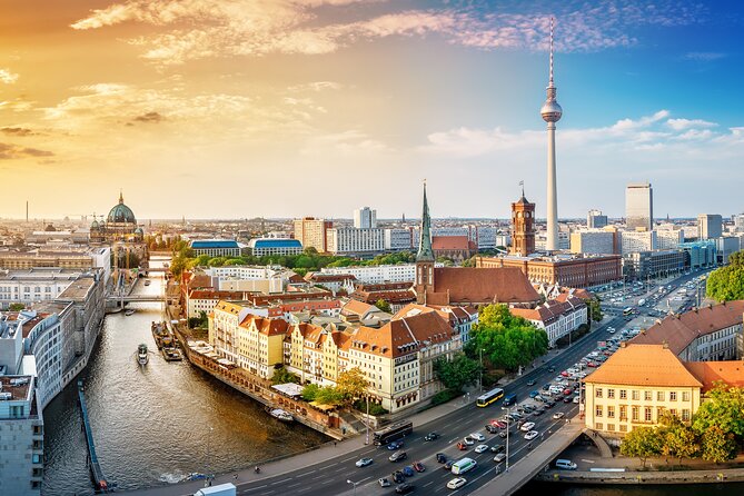 Prague to Berlin - private transfer with 2 hours of sightseeing - Key points at a glance
