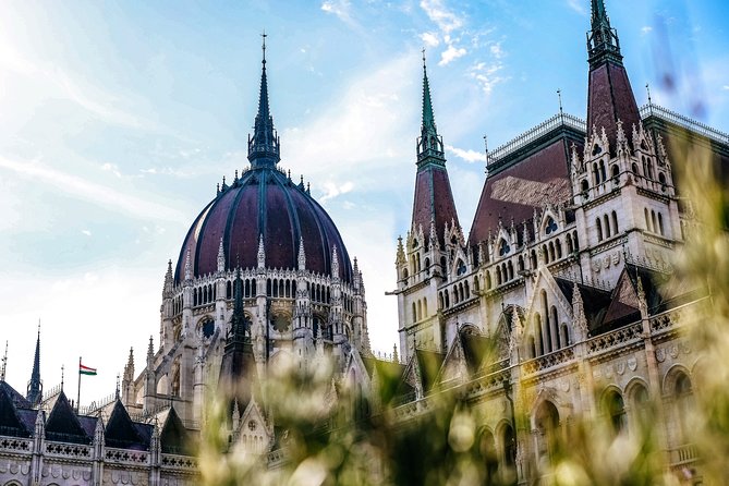 Prague to Budapest - Private Transfer with 2 hours of Sightseeing - Tickets, meals, and the stuff you must arrange yourself
