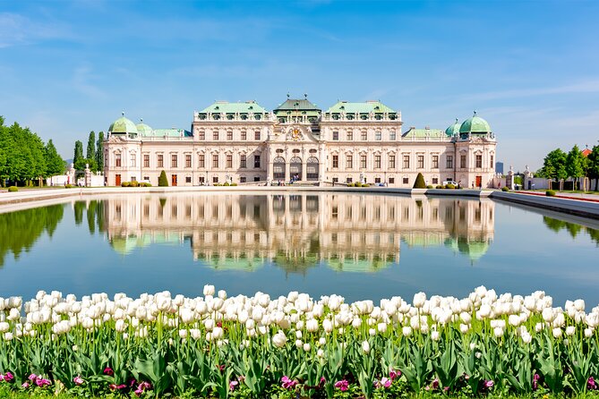 Prague to Vienna - Private Transfer with 2 hours of Sightseeing - Door-to-door Prague to Vienna, minus the stress