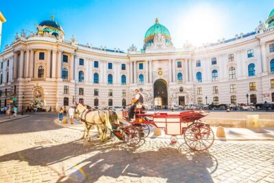 Prague to Vienna – Private Transfer with 2 hours of Sightseeing