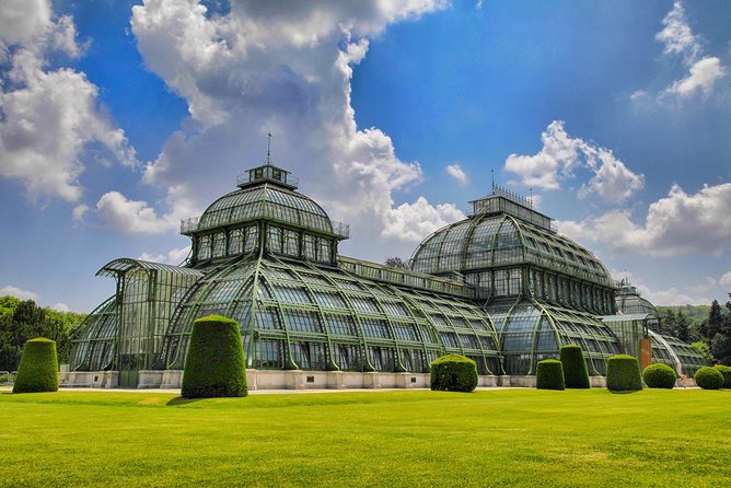 Prague to Vienna - Private Transfer with 2 hours of Sightseeing - Price and value: what you’re really paying for