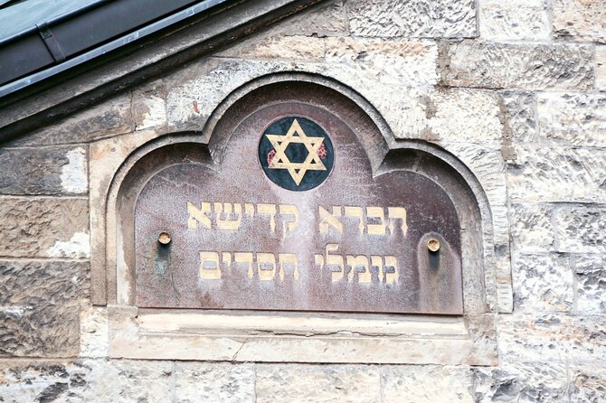 Prague Tour of Pinkas, Klausen, Maze and Spanish Synagogues - A Half-Day Jewish Town Walk With Four Synagogues