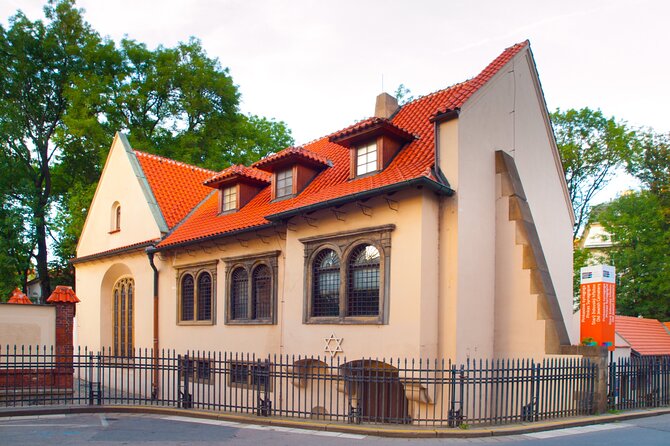 Prague Tour of Pinkas, Klausen, Maze and Spanish Synagogues - Maisel Synagogue: 6,000 Artifacts and the Nazi Plan