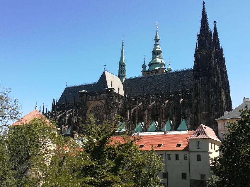 Prague: Tour to Prague Castle with tickets included. Spanish - Key moments you should care about