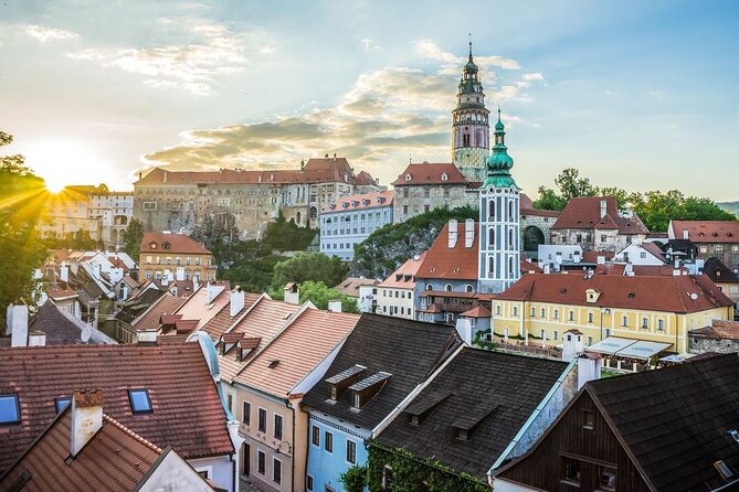 Prague: Tour to Vienna via Cesky Krumlov - Cesky Krumlov, UNESCO Streets Before You Hit Vienna