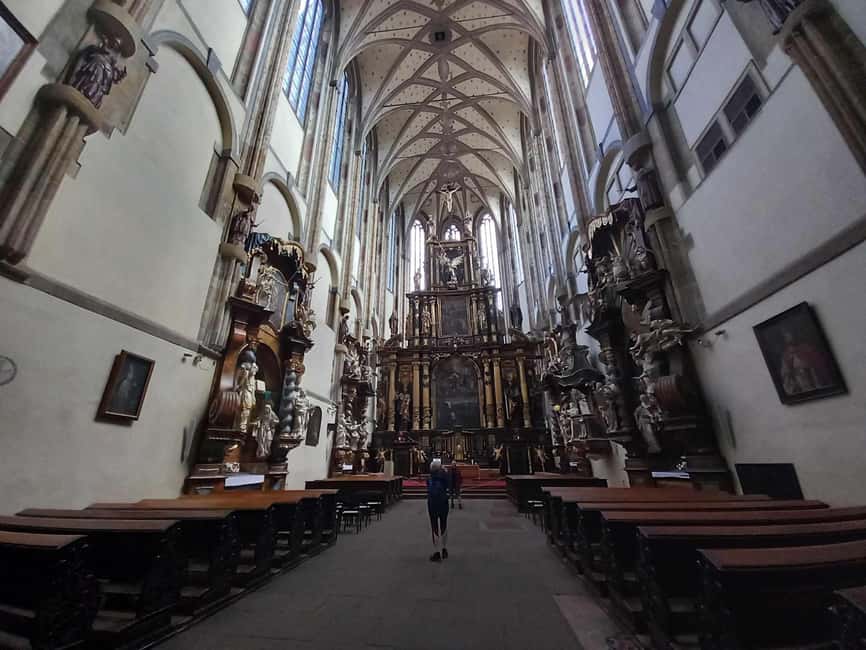 Prague: Unique Walking Tour with a Local Historian - Starting at the National Museum and Prague’s New Town energy