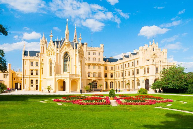 Prague-Vienna One-Way Sightseeing Day Tour - Who This Prague-Vienna One-Way Tour Suits Best