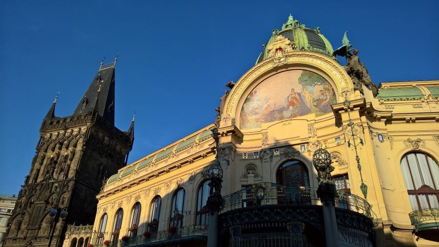 Prague: Vintage Car Ride and Walking Tour - What You Get in 3 Hours, Vintage Car to Old Town Square