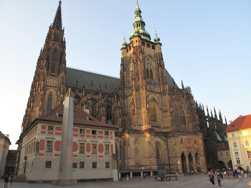 Prague: Vintage Car Ride and Walking Tour - Comfort, Photo Time, and Practical Tips That Save You Energy