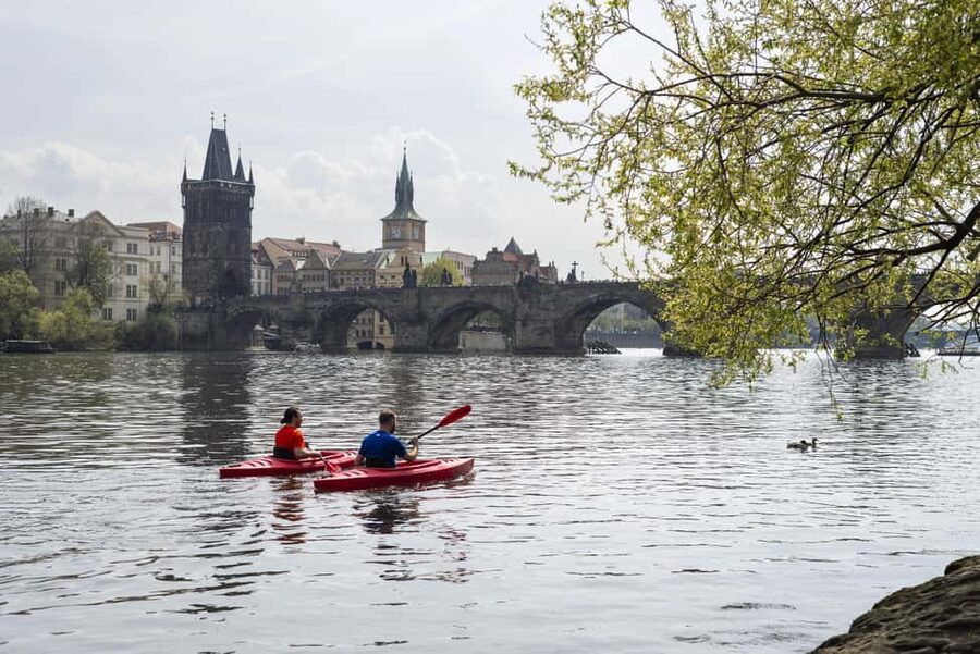 Prague: Vltava River Kayak Tour with Guide - Safety with boats: how this stays calm on a busy river