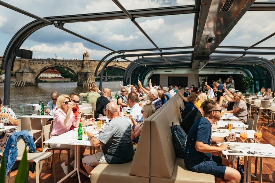 Prague: Vltava River Lunch Cruise in an Open-Top Glass Boat - Practical tips that make the cruise better