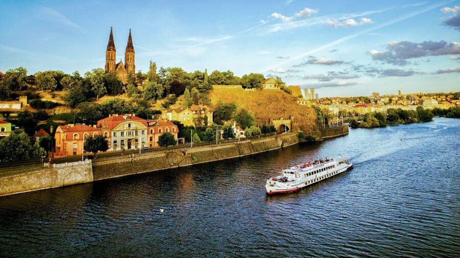 Prague: Vltava River Night Cruise with Buffet - Why this Vltava dinner cruise feels like a moving viewpoint