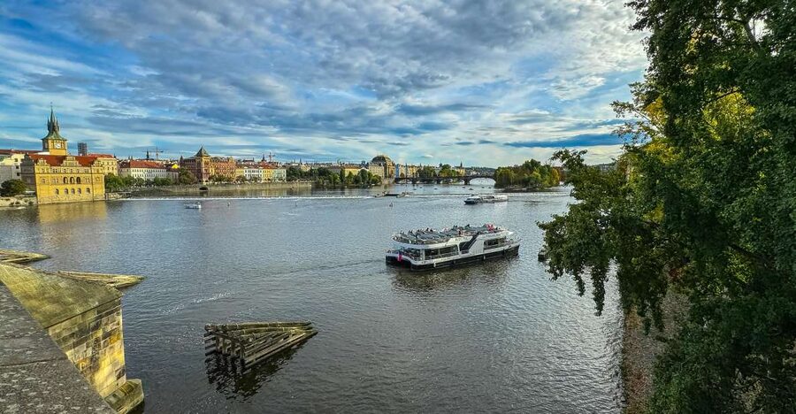 Prague: Vltava River Sightseeing Cruise - Key points to know before you board