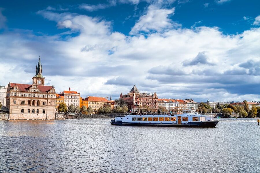 Prague: Vltava River Sightseeing Cruise - Who This Cruise Fits Best In Your Prague Plan