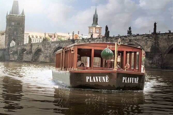 Prague Walking Tour with River Boat Cruise and Lunch - 6 hours - Old Town Square to Charles Bridge, the day starts with quick context
