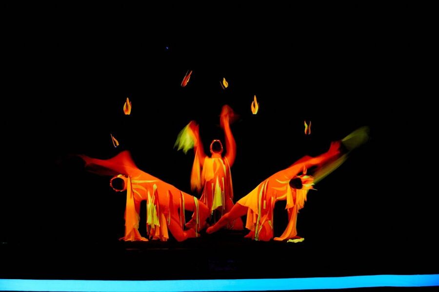 Prague: WOW Show Black Light Theater - The interactive moments, how to enjoy them instead of bracing for them