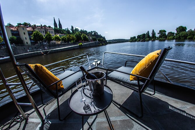 Prague YachtBoat CLASSIC cruise with Unlimited Beer or Prosecco - Stop Two: Dancing House From The Water