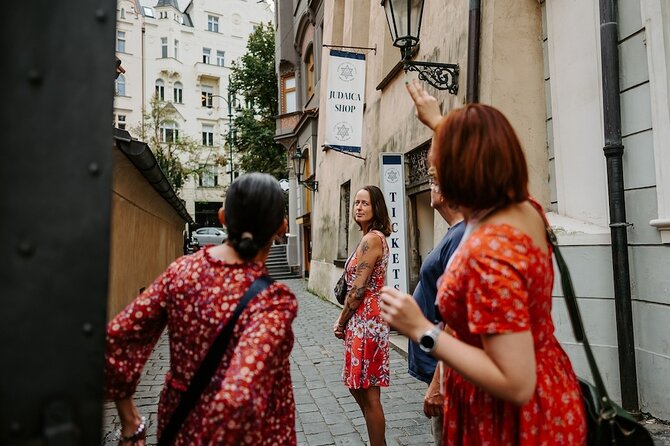 PRIVATE: 3h Stories of Prague Jewish Quarter Tour, drink included - Spanish Synagogue: Prague’s most beautiful, unusual personality