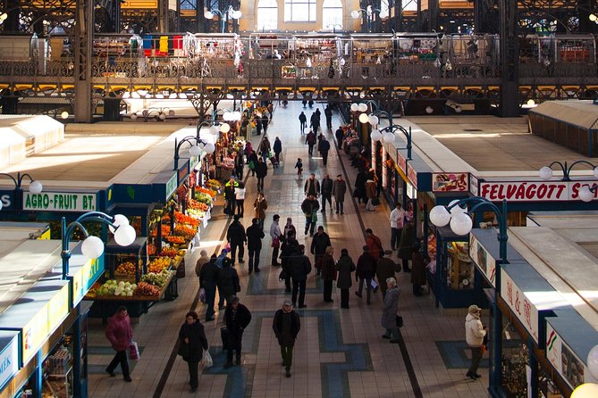 Private Car Transfer from Prague to Budapest with 2 Hour Stop - Vehicle comfort and luggage space, a detail people forget