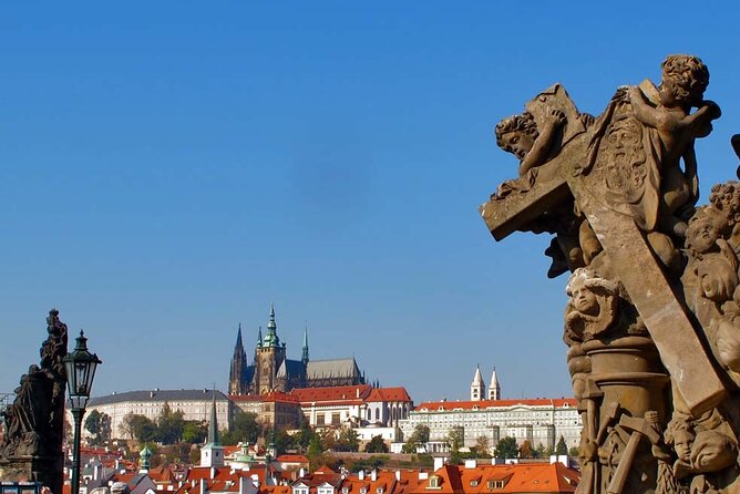 Private Custom Tour: Half-Day Tour of Prague Castle and Old Town - Charles Bridge, the fastest way to get the big view