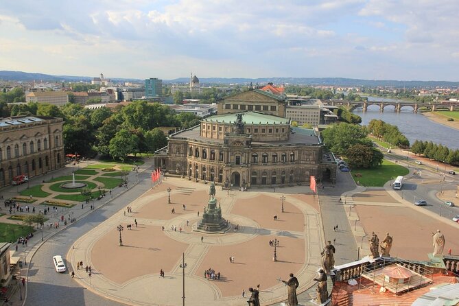 Private Dresden - Old Town Tour, Traditional Cuisine and Shopping - Dresden Castle, Hofkirche, and Augustus Bridge: power, faith, and engineering