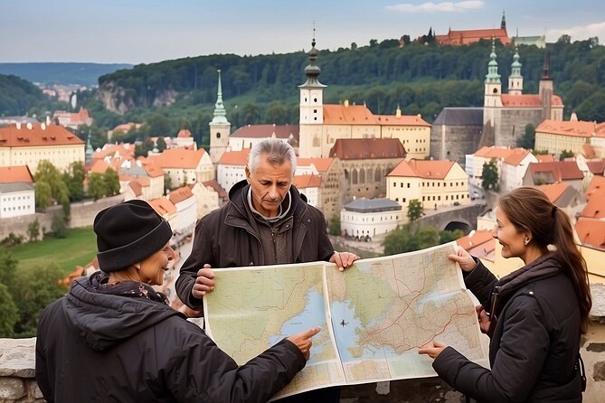 Private Driver from Prague to Vienna with a Stop in Cesky Krumlov - The driver’s role at the stop: help without taking over