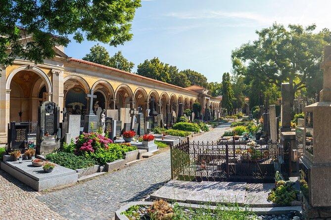 Private Guided Tour to the Historic fortress of Vyšehrad - Vyšehrad: Prague’s hilltop that feels older than the city center