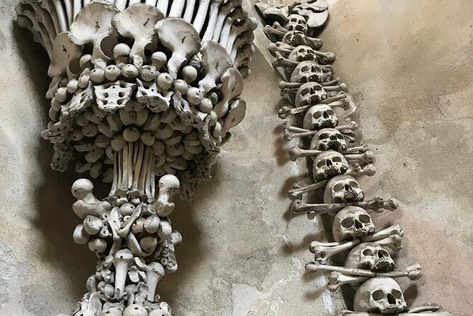 Private Half Day Trip from Prague to Bone Church - Guide impact: why Illia’s style shows up in the reviews