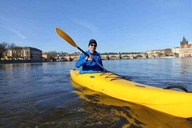 Private Kayak Tour in Prague - Getting comfortable fast: what the guide Jan does well