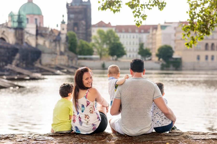 Private Prague Sunrise Photoshoot + Walking Tour - Old Town pickup and how the 2.5 hours feels