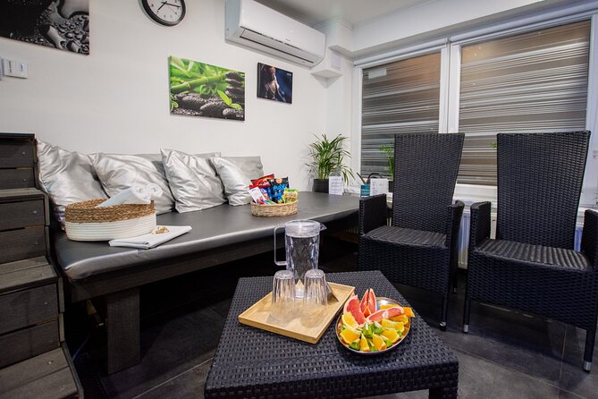 Private Spa with Jacuzzi and Sauna - BLACK ZONE - Stepping Into the Black Zone, Lazne TOM