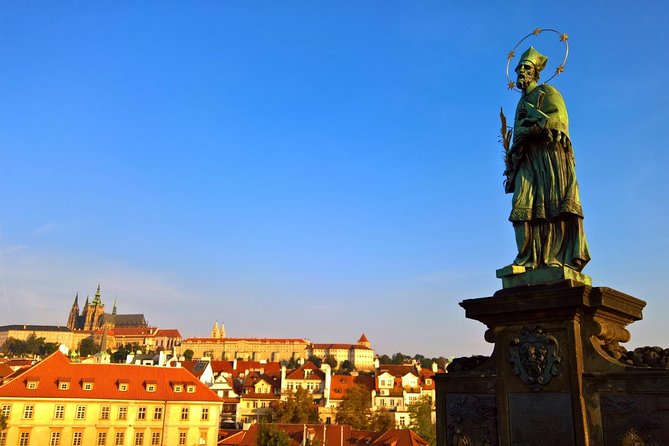 Private Thousand Years of Prague Architecture Tour - The Style Decoder Your Guide Teaches (Romanesque to Cubist)